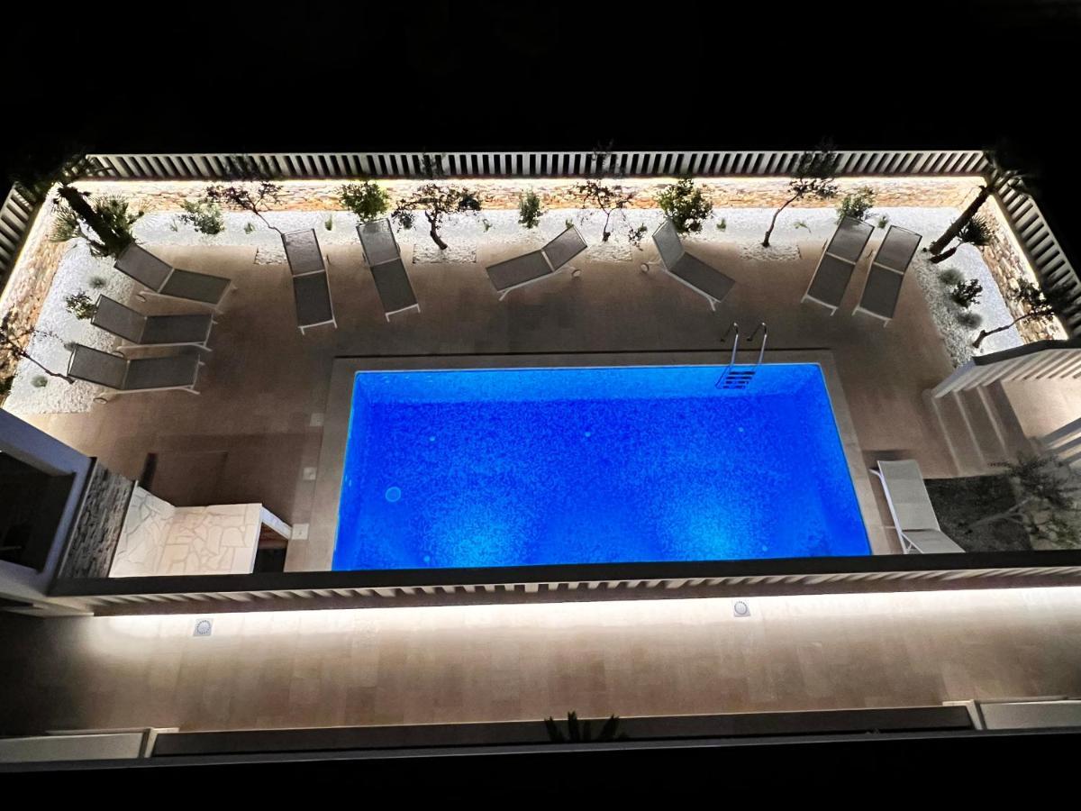 Luxury Beachfront Villa Carlisa Čiovo المظهر الخارجي الصورة