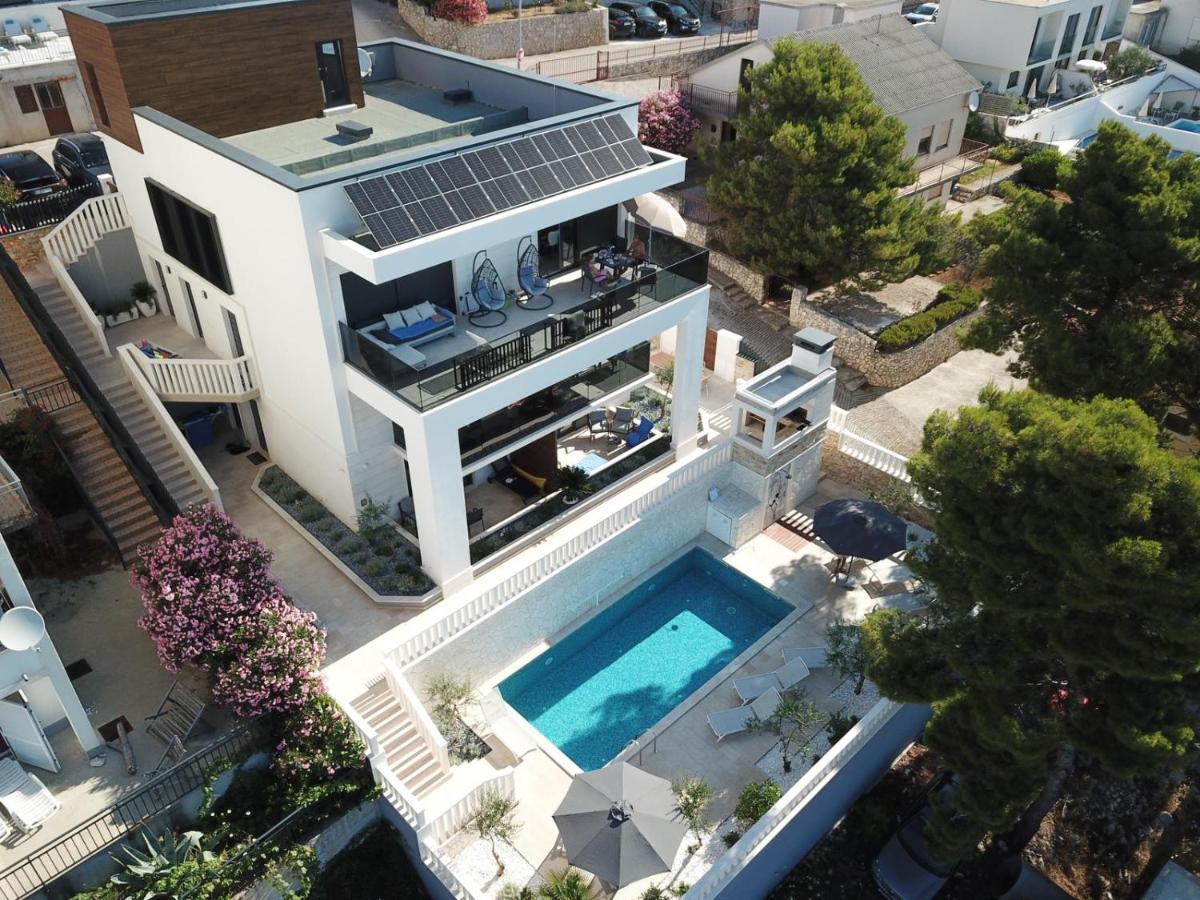 Luxury Beachfront Villa Carlisa Čiovo المظهر الخارجي الصورة