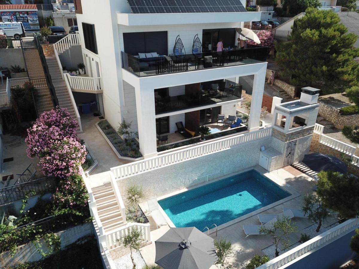 Luxury Beachfront Villa Carlisa Čiovo المظهر الخارجي الصورة